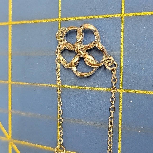 Floral Flower Silver Tone 37" + 3" Extension Necklace - Picture 2 of 3